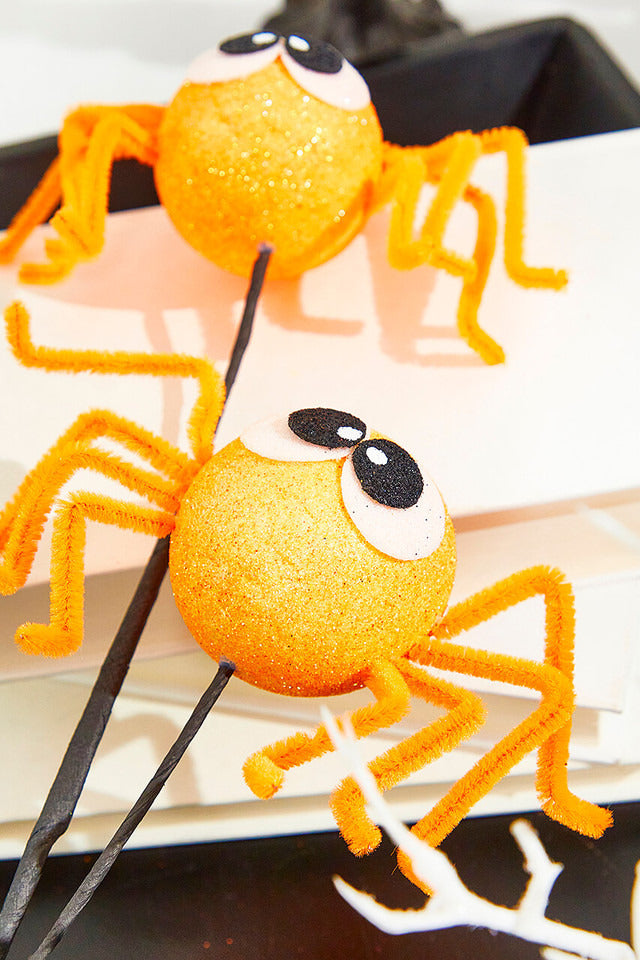 Decorator's Warehouse 21" Orange Spider Spray