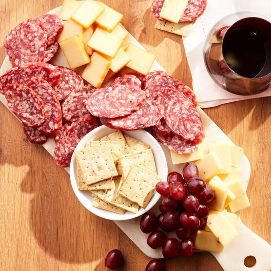 Hickory Farms Cabernet & Savory Snack Collection