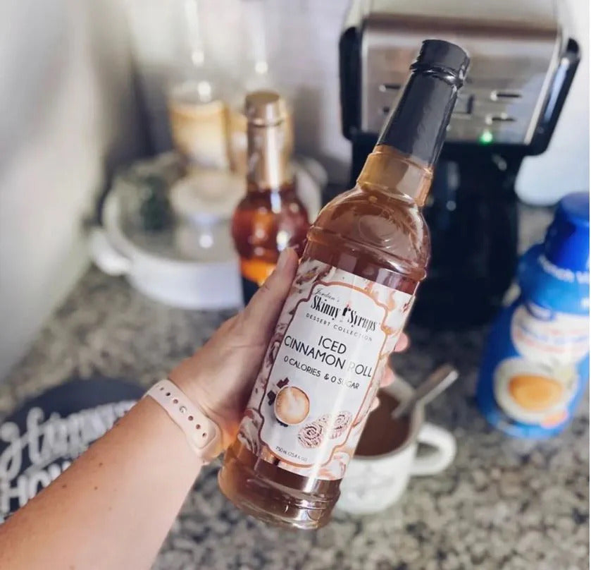 Skinny Mixes Sugar Free Iced Cinnamon Roll Syrup