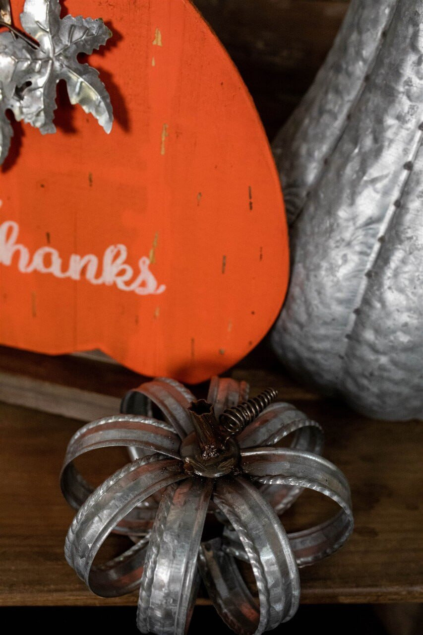 Decorator's Warehouse 7" Small Metal Ring Pumpkin