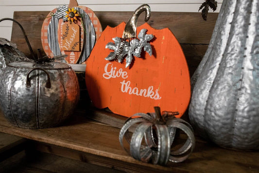 Decorator's Warehouse 7" Small Metal Ring Pumpkin