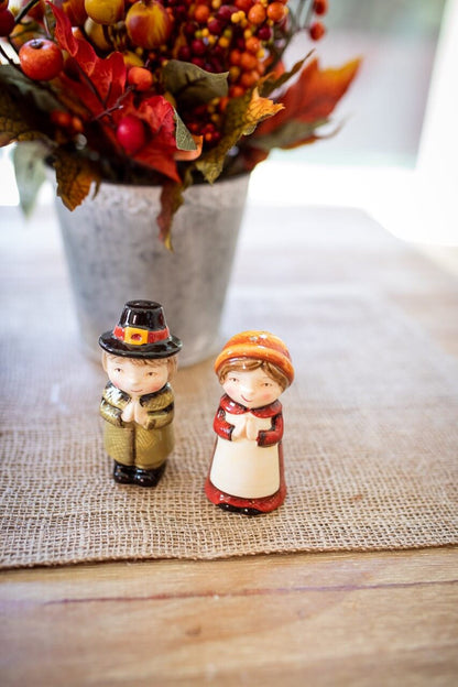 Decorator's Warehouse Sweet Pilgrim Salt and Pepper Shakers - Set of 2