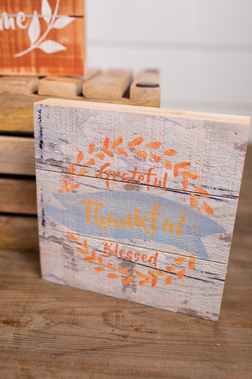 Decorator's Warehouse Wood Fall Block